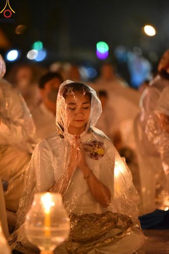 ภาพ No.118374:พิธีจุดประทีปถวายเป็นพุทธบูชา และบูชาธรรมมหาปูชนียาจารย์ พระมงคลเทพมุนี(สด จนฺทสโร) วันที่ 24 มกราคม พ.ศ. 2567 ณ อนุสรณ์สถานบางปลา อ.บางเลน จ.นครปฐม
