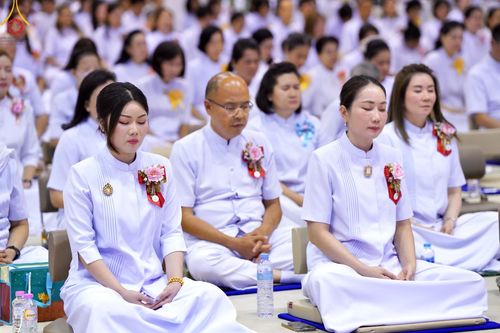 ภาพ No.160313:พิธีทอดผ้าป่าสมทบกฐินวัดพระธรรมกาย และสมทบกฐิน 30,000 วัดทั่วไทย ครั้งที่ 3 ณ สภาธรรมกายสากล วัดพระธรรมกาย วันพฤหัสบดีที่ 10 ตุลาคม พ.ศ. 2567