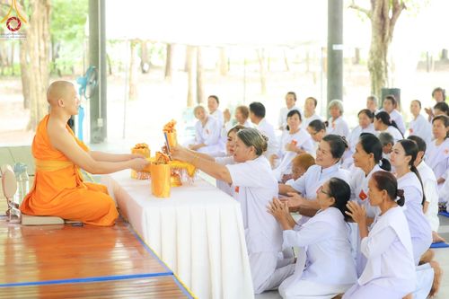 ภาพ No.158463:โครงการอบรมอุบาสก อุบาสิกาแก้ว  ตัวแทนทอดกฐิน 30,000 วัด ทั่วไทย บูชาธรรม 80 ปี หลวงพ่อธัมมชโย ระหว่างวันที่ 20-22 กันยายน พ.ศ. 2567 ณ จังหวัดบุรีรัมย์ รุ่นที่ 3