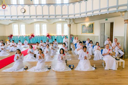 ภาพ No.82854:พิธีทอดผ้าป่าฉลองวัดพระธรรมกายนอร์ธสวีเดน  ในโอกาสสถาปนาครบรอบ 7 ปี  และพิธีวางแผ่นจารึกนามมงคล หน้าต่างบานทรัพย์ วันอาทิตย์ที่ 18 มิถุนายน พ.ศ.2566 ณ วัดพระธรรมกายนอร์ธสวีเดน ประเทศสวีเดน