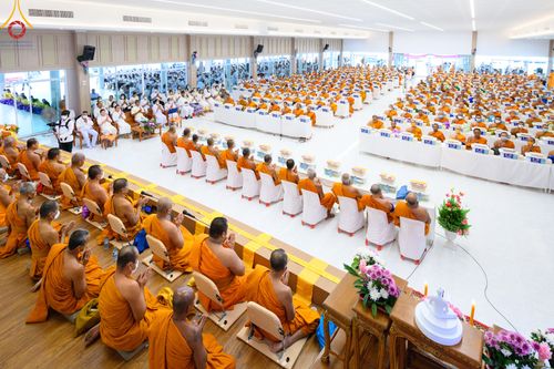 ภาพ No.81226:พิธีถวายสังฆทานแด่คณะสงฆ์ 323 วัด พิธีมอบกองทุนหนุนแรงใจช่วยครูใต้ และพิธีทำบุญอุทิศส่วนกุศลแด่ผู้วายชนม์ในเหตุการณ์ความไม่สงบ ๔ จังหวัดชายแดนภาคใต้  ปีที่ 19 ครั้งที่ 162 วันเสาร์ที่ 27 พฤษภาคม พ.ศ. 2566 ณ ศูนย์ปฏิบัติธรรมภาคใต้ อ.บางกล่ำ จ.สงขลา