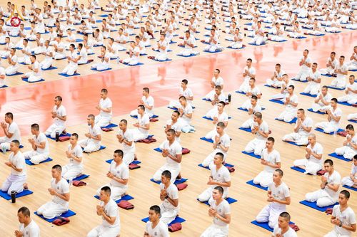 ภาพ No.350109:วันที่ 17-18 กันยายน พ.ศ. 2569 โครงการบรรพชาพัฒนาคุณธรรม จริยธรรม สำหรับนักเรียนนายสิบตำรวจ (นสต.) รุ่นที่ 16 ศูนย์ฝึกอบรมตำรวจภูธรภาค 1  ได้จัดกิจกรรม ณ สภาธรรมกายสากล ห้องแก้ว2