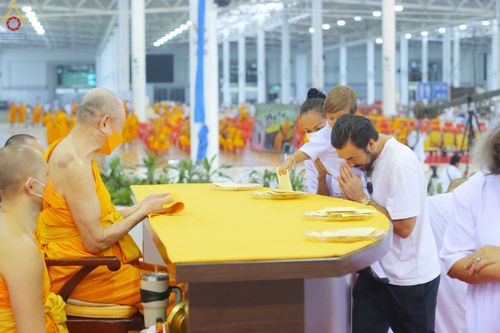 ภาพ No.77851:พิธีหล่อพระบรมพุทธเจ้า ทิศตะวันตก  วันอาทิตย์ที่ 19 มีนาคม พ.ศ. 2566 ณ วัดพระธรรมกาย จ.ปทุมธานี