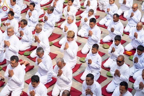 ภาพ No.313327:วันพุธที่ 11 มีนาคม พ.ศ. 2569 พิธีตัดปอยผมโครงการบรรพชาสามเณร  ณ วัดอเชศวร (Aksheswar Mahavihar) ประเทศเนปาล