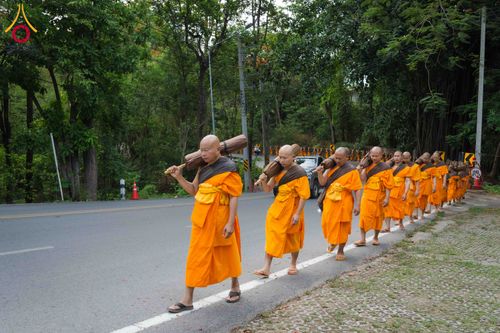 ภาพ No.329133:วันเสาร์ที่ 16 พฤษภาคม พ.ศ.2569 ธรรมยาตรา เดินดูดวงขึ้นดอยฉลองแชมป์บาลี วัดบ้านขุน อำเภอฮอด จังหวัดเชียงใหม่