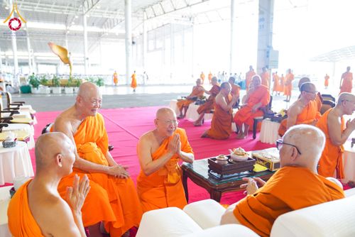 ภาพ No.316470:วันอาทิตย์ที่ 29 มีนาคม พ.ศ. 2569 พิธีทอดผ้าบังสุกุลและพิธีชำระร่าง โยมพ่อณรงค์ จินตมากุล  สิริอายุ 99 ปี 11 เดือน โยมบิดา พระครูปลัดรัตนวีรวัฒน์ (รังสฤษดิ์ อิทฺธิจินตโก) ที่ปรึกษาเจ้าคณะจังหวัดปทุมธานี เจ้าอาวาสวัดพระธรรมกาย  ณ ฌาปนสถานชั่วคราว ทางเข้า 