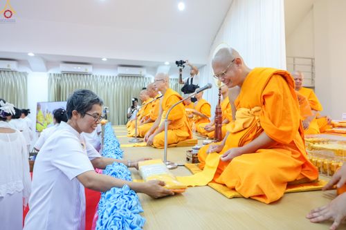 ภาพ No.339402:วันอังคารที่ 14  กรกฎาคม 2569 พิธีทอดผ้าป่าและพิธีตอกเสาเข็มมงคลต้นสุดท้าย องค์พระเจดีย์เพื่อสร้างสันติภาพโลก  ณ ธุดงคสถานพัฒนานิคม อ.พัฒนาพิคม จ.ลพบุรี