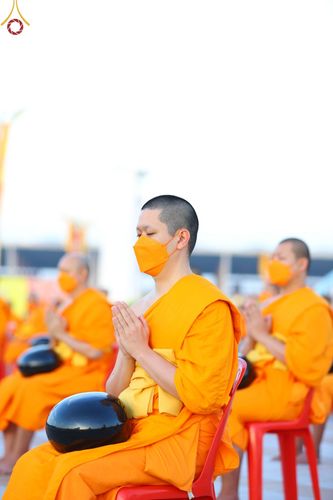 ภาพ No.68684:พิธีตักบาตรฉลองพระใหม่ วันที่ 1 มกราคม พ.ศ. 2566 ณ วัดพระธรรมกาย จ.ปทุมธานี