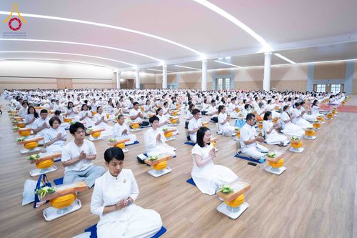 ภาพ No.313602:วันอาทิตย์ที่ 15 มีนาคม พ.ศ. 2569 พิธีร่วมบุญบรรพชาสามเณร 5000 รูป ณ ห้องแก้วสารพัดนึก 2 สภาธรรมกายสากล วัดพระธรรมกาย