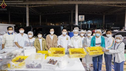 ภาพ No.75121:พิธีถวายภัตตาหารเป็นสังฆทาน แด่คณะพระธรรมยาตราฯ ในโครงการธรรมยาตรากตัญญูบูชา มหาปูชนียาจารย์ พระมงคลเทพมุนี(สด จนฺทสโร) พระผู้ปราบมาร อนุสรณ์สถาน 7 แห่ง ปีที่ 11 วันที่ 31 มกราคม พ.ศ. 2566