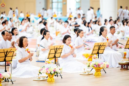 ภาพ No.329034:วันอาทิตย์ที่ 17 พฤษภาคม พ.ศ.2569 พิธีร่วมบุญการศึกษาพระภิกษุสามเณร (หนังสือบาลี นักธรรม ทางก้าวหน้า World-Pec) ณ ห้องแก้วสารพัดนึก 2 วัดพระธรรมกาย