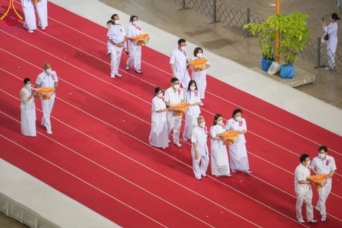 ภาพ No.92241:พิธีทอดกฐินธรรมชัยเพื่อสร้างอาคาร 115 ปี คุณยายอาจารย์มหารัตนอุบาสิกาจันทร์ ขนนกยูง อาทิตย์ต้นเดือนที่ 5 พฤศจิกายน พ.ศ. 2566 ณ วัดพระธรรมกาย จ.ปทุมธานี