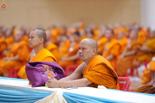 ภาพ No.323828:วันที่ 22 เมษายน พ.ศ.2569 (วันคุ้มครองโลก) งานถวายมหาสังฆทาน 40,000 กว่าวัดทั่วประเทศ สัมมนาคณะสงฆ์เพื่อความเจริญรุ่งเรืองมั่นคงแห่งพระพุทธศาสนา ณ วัดพระธรรมกาย