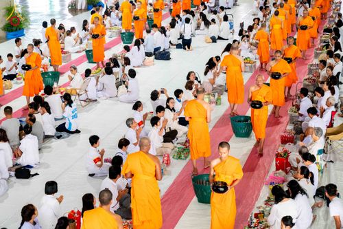 ภาพ No.342921:วันอาทิตย์ที่ 9 สิงหาคม พ.ศ.2569 พิธีตักบาตรฉลองพระใหม่ โครงการบรรพชาและอุปสมบทหมู่ รุ่นเข้าพรรษา ณ มหารัตนวิหาคด คอร์ 26 วัดพระธรรมกาย