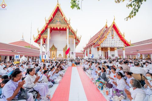 ภาพ No.294346:วันที่ 14 มกราคม พ.ศ. 2569 พิธีตักบาตรพระธรรมยาตรา ณ วัดสองพี่น้อง ต.ต้นตาล อ.สองพี่น้อง จ.สุพรรณบุรี ในโครงการธรรมยาตรา กตัญญูบูชา มหาปูชนียาจารย์ พระมงคลเทพมุนี(สด จนฺทสโร) พระผู้ปราบมาร อนุสรณ์สถาน 7 แห่ง ปีที่ 14