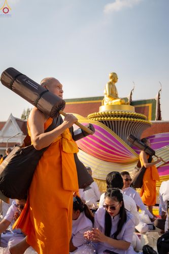 ภาพ No.295222:วันที่ 16 มกราคม พ.ศ. 2569 พิธีต้อนรับพระธรรมยาตรา อนุสรณ์สถานลำดับที่ 4 (ภาพชุดที่ 2) สถานที่เกิดด้วยกายธรรม ณ วัดโบสถ์บน ต.บางคูเวียง จ.นนทบุรี ในโครงการธรรมยาตรา กตัญญูบูชา มหาปูชนียาจารย์ พระมงคลเทพมุนี(สด จนฺทสโร) พระผู้ปราบมาร อนุสรณ์สถาน 7 แห่ง ปี