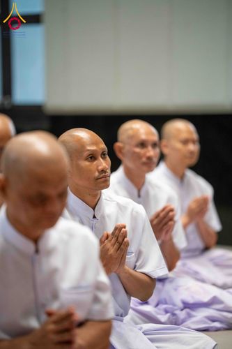 ภาพ No.298203:วันเสาร์ที่ 17 มกราคม พ.ศ. 2569 พิธีบรรพชาอุปสมบท โครงการอุปสมบทหมู่ บูชาธรรมครบ 117 ปี คุณยายอาจารย์มหารัตนอุบาสิกาจันทร์ ขนนกยูง  ณ อุโบสถพระไตรปิฎก วัดพระธรรมกาย