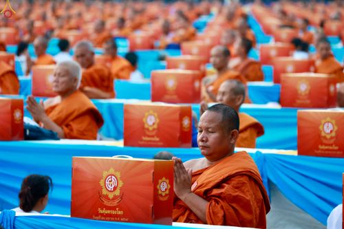 ภาพ No.324114:วันที่ 22 เมษายน พ.ศ.2569 (วันคุ้มครองโลก) พิธีถวายมหาสังฆทาน 40,000 กว่าวัดทั่วประเทศ ณ ลานธรรม พระมหาธรรมกายเจดีย์ วัดพระธรรมกาย