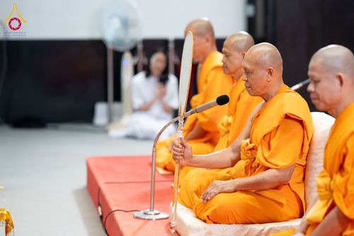 ภาพ No.286618:วันเสาร์ที่ 12 กรกฏาคม พ.ศ.2568 พิธีบรรพชาอุปสมบท  โครงการบรรพชาอุปสมบทหมู่ ธรรมทายาทนานาชาติ(ภาคภาษาจีน), โครงการบรรพชาสามเณร โรงเรียนนานาชาติ รุ่นที 14