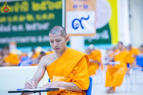 ภาพ No.309555:วันที่ 12 กุมภาพันธ์ พ.ศ. 2569 การสอบบาลีสนามหลวง ประจำปี 2569 ประโยค 1-2, ป.ธ.3/ ประโยค บ.ศ.1-2, บ.ศ.3 ณ สนามสอบประจำจังหวัดปทุมธานี แห่งที่ 2  วัดพระธรรมกาย อ.คลองหลวง จ.ปทุมธานี