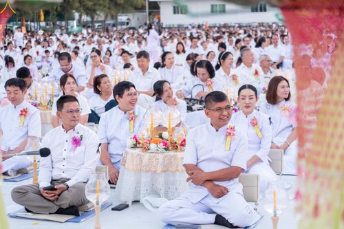 ภาพ No.292037:วันที่ 10 มกราคม พ.ศ. 2569 พิธีจุดประทีปถวายเป็นพุทธบูชา และบูชาธรรมมหาปูชนียาจารย์  ณ อนุสรณ์สถานคลองบางนางแท่น อ.สามพราน จ.นครปฐม ในโครงการธรรมยาตรา กตัญญูบูชา มหาปูชนียาจารย์ พระมงคลเทพมุนี(สด จนฺทสโร) พระผู้ปราบมาร อนุสรณ์สถาน 7 แห่ง ปีที่ 14