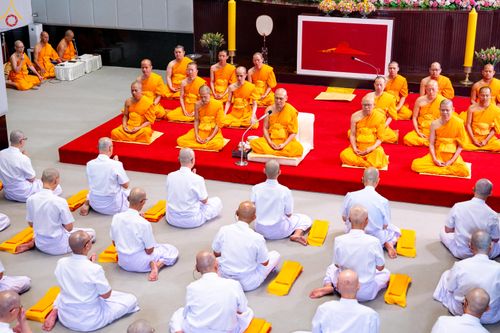 ภาพ No.338824:วันที่ 11 กรกฎาคม พศ.2569 พิธีบรรพชาอุปสมบท โครงการอุปสมบทหมู่ธรรมทายาทนานาชาติ  IDOP รุ่นที่ 21 (ภาษาจีน)  จากประเทศจีน มาเลเซีย สิงคโปร์ และไต้หวัน , โครงการบรรพชาสามเณรโรงเรียนนานาชาติ รุ่นที่ 15