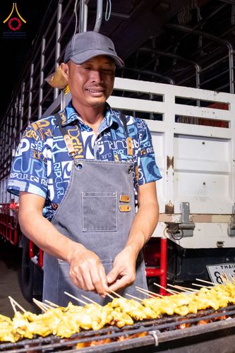 ภาพ No.288167:วันที่ 5 มกราคม พ.ศ. 2569 พิธีถวายภัตตาหารเป็นสังฆทาน แด่พระธรรมยาตรา ในโครงการธรรมยาตรา กตัญญูบูชา มหาปูชนียาจารย์ พระมงคลเทพมุนี(สด จนฺทสโร) พระผู้ปราบมาร อนุสรณ์สถาน 7 แห่ง ปีที่ 14 ณ อนุสรณ์สถานมหาวิหารพระมงคลเทพมุนี (โลตัสแลนด์) อ.สองพี่น้อง จ.สุพรร