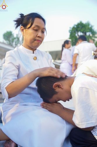 ภาพ No.78468:พิธีตัดปอยผม โครงการหน่อแก้วเปรียญธรรมรุ่นที่ 11  วันที่ 26 มีนาคม พ.ศ.2566  ณ หมู่กุฏิสามเณร อาคารค่ายจองแชมป์ วัดพระธรรมกาย