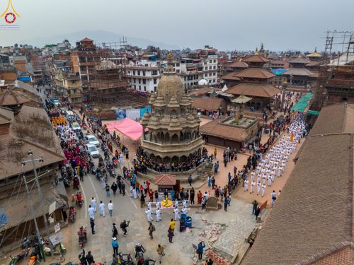 ภาพ No.77664:พิธีตัดปอยผมและปลงผมนาคธรรมทายาท ในโครงการบรรพชาสามเณรหมู่ ประเทศเนปาล วันที่ 11 มีนาคม พ.ศ.2566