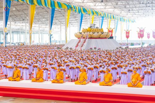 ภาพ No.79811:พิธีขอบรรพชา , พิธีคล้องอังสะ พิธีขอสรณคมน์และศีล , พิธีขอนิสสัย ในโครงการบรรพชาสามเณรฟื้นฟูพระพุทธศาสนาทั่วไทย วันเสาร์ที่ 8 เมษายน พ.ศ.2566