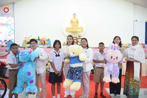 ภาพ No.282056:วันศุกร์ที่ 19 ธันวาคม พ.ศ. 2568 พิธีมอบโล่และใบประกาศเกียรติคุณ โครงการเจริญพระพุทธมนต์ธัมมจักกัปปวัตตนสูตร และวันรวมพลังเด็กดีV-Star ดาวแห่งความดี ผู้นำฟื้นฟูศีลธรรมโลกจังหวัดสระบุรี ณ ศูนย์ปฏิบัติธรรมสระบุรี