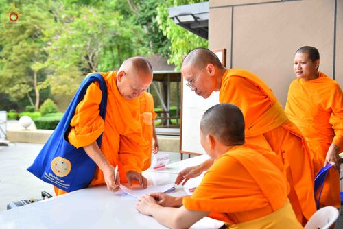 ภาพ No.344342:วันที่ 21-23 สิงหาคม พ.ศ. 2569 สัมมนารวมใจผู้นำบุญ บูชาธรรม 82 ปี หลวงพ่อธัมมชโย รุ่นที่ 1 กฐินสามัคคีทั่วไทย 30,000 วัด โครงการอุปสมบทบูชาธรรมมหาปูชนียาจารย์ 3,000 รูป  ณ ศูนย์ปฏิบัติธรรมเวิล์ดพีช วัลเล่ย์ จ.นครราชสีมา