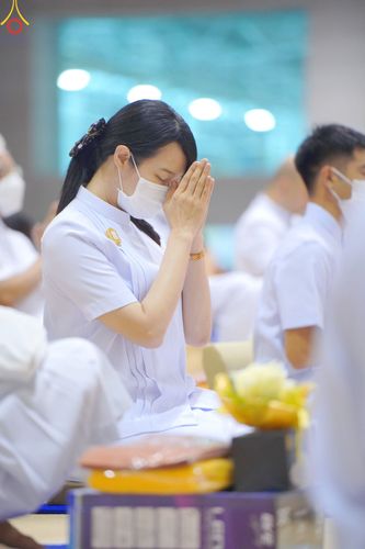 ภาพ No.84498:พิธีถวายผ้าอาบน้ำฝนและประทีปโคมไฟ ในวันอาสาฬหบูชา ณ ห้องแก้วสารพัดนึก 1 วัดพระธรรมกาย วันอังคารที่ 1 สิงหาคม พ.ศ. 2566