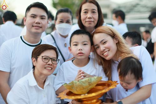 ภาพ No.78450:พิธีตัดปอยผม โครงการหน่อแก้วเปรียญธรรมรุ่นที่ 11  วันที่ 26 มีนาคม พ.ศ.2566  ณ หมู่กุฏิสามเณร อาคารค่ายจองแชมป์ วัดพระธรรมกาย