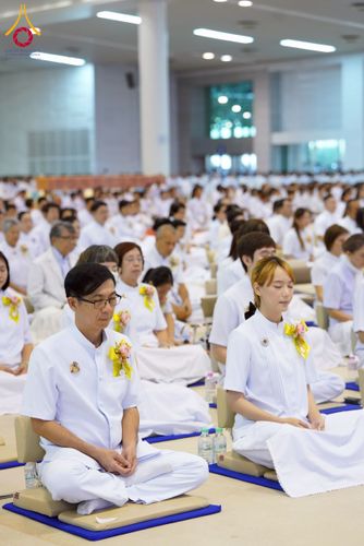 ภาพ No.264643:วันอาทิตย์ที่ 2 พฤศจิกายน พ.ศ. 2568 พิธีทอดกฐินสามัคคี ณ สภาธรรมกายสากล วัดพระธรรมกาย