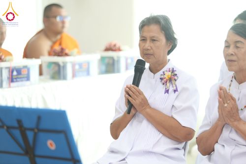 ภาพ No.290335:วันอังคารที่ 6 มกราคม พ.ศ. 2569 พิธีเจริญพุทธมนต์ ปฏิบัติธรรม มอบทุนการศึกษา ถวายสังฆทาน 142 วัด ณ ศูนย์ปฏิบัติธรรมพระมงคลเทพมุนี อ.สองพี่น้อง จ.สุพรรณบุรี