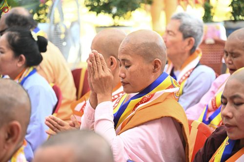 ภาพ No.284051:วันที่ 5 พฤศจิกายน พุทธศักราช 2568 กฐินสมทบวัดต่างประเทศ โดยคณะศิษยานุศิษย์ บูชาธรรม 81 ปี หลวงพ่อธัมมชโย ณ วัดพุทธนานาชาติเพื่อสวัสดิการสากล (Buddha International Welfare Mission)  เมืองพุทธคยา ประเทศอินเดีย