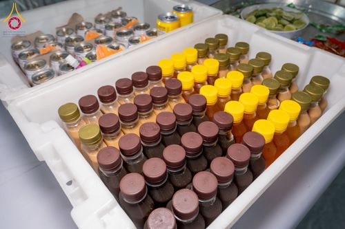 ภาพ No.291403:วันที่ 10 มกราคม พ.ศ. 2569 พิธีถวายภัตตาหารเป็นสังฆทาน แด่พระธรรมยาตรา ณ อนุสรณ์สถานคลองบางนางแท่น อ.สามพราน จ.นครปฐม ในโครงการธรรมยาตรา กตัญญูบูชา มหาปูชนียาจารย์ พระมงคลเทพมุนี(สด จนฺทสโร) พระผู้ปราบมาร อนุสรณ์สถาน 7 แห่ง ปีที่ 14