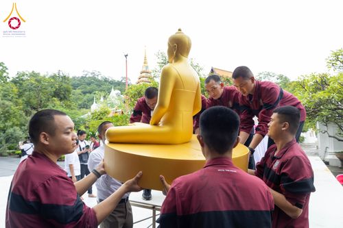 ภาพ No.351536:วันที่ 22 กันยายน พ.ศ. 2569  พิธีตักบาตรสามเณรธรรมทายาท โครงการบรรพชาพัฒนาคุณธรรม จริยธรรม  สำหรับนักเรียนนายสิบตำรวจ (นสต.) รุ่นที่ 16 ศูนย์ฝึกอบรมตำรวจภูธรภาค 1  ณ วัดพระพุทธบาทราชวรมหาวิหาร