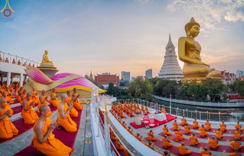 ภาพ No.119191:พิธีจุดประทีปถวายเป็นพุทธบูชา และบูชาธรรมมหาปูชนียาจารย์ พระมงคลเทพมุนี(สด จนฺทสโร) ในโครงการธรรมยาตราฯ วันที่ 26 มกราคม พ.ศ. 2567 ณ อาคารธรรมยาตรา กตัญญูบูชามหาปูชนียาจารย์ ตรงข้ามวัดปากน้ำภาษีเจริญ จ.กรุงเทพมหานคร