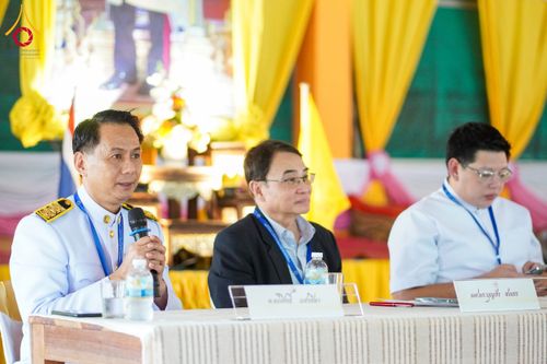 ภาพ No.146720:พิธีต้อนรับสัญญาบัตร พัดยศ ผ้าไตร ในโอกาสที่พระบาทสมเด็จพระเจ้าอยู่หัว ทรงพระกรุณาโปรดพระราชทานสัญญาบัตรตั้งสมณศักดิ์ พระวิมลศาสนวิเทศ (สำรวจ กมโล) เจ้าอาวาสวัดไทยนอร์เวย์ เป็นพระราชาคณะชั้นราช ในราชทินนามที่ “พระราชวชิรศาสนวิเทศ”