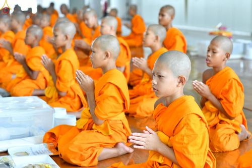 ภาพ No.247411:วันจันทร์ที่ 22 กันยายน พ.ศ. 2568 (วันพระ แรม 15 ค่ำ เดือน 10) พิธีบุพเปตพลี ครั้งที่ 170 ร่วมอุทิศบุญแด่หมู่ญาติที่ล่วงลับไปแล้ว และสืบทอดอายุพระพุทธศาสนา ณ หอฉันคุณยายอาจารย์ฯ วัดพระธรรมกาย