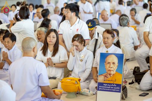 ภาพ No.277423:วันเสาร์ที่ 6 ธันวาคม พ.ศ. 2568 พิธีบรรพชาอุปสมบทและพิธีถวายบาตร โครงการอุปสมบทบูชาธรรมมหาปูชนียาจารย์ ประจำปี พ.ศ.2568 โครงการบวชพระนานาชาติ AEC และ WAB รุ่น CEO (นักบริหาร) รุ่นที่ 5 ณ โบสถ์พระไตรปิฏก วัดพระธรรมกาย