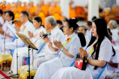 ภาพ No.195229:พิธีทอดผ้าป่าทำนุบำรุงศาสนสถาน ณ วัดพรสวรรค์ ต.หนองบ่อ อ.สองพี่น้อง จ.สุพรรณบุรี ในโครงการธรรมยาตรา กตัญญูบูชา มหาปูชนียาจารย์ พระมงคลเทพมุนี(สด จนฺทสโร) พระผู้ปราบมาร อนุสรณ์สถาน 7 แห่ง ปีที่ 13 วันที่ 13 มกราคม พ.ศ. 2568