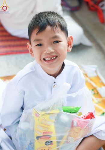 ภาพ No.107564:พิธีตักบาตรพระธรรมยาตราฯ ในโครงการธรรมยาตรากตัญญูบูชา มหาปูชนียาจารย์ พระมงคลเทพมุนี(สด จนฺทสโร) พระผู้ปราบมาร ปีที่ 12 ณ อนุสรณ์สถานมหาวิหารพระมงคลเทพมุนี อ.สองพี่น้อง จ.สุพรรณบุรี วันที่ 7 มกราคม พ.ศ. 2567