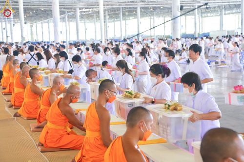 ภาพ No.102422:พิธีถวายอุปกรณ์ทำความสะอาด ณ บ้านแก้วเรือนทองคุณยายอาจารย์ฯ วัดพระธรรมกาย วันเสาร์ที่ 16 ธันวาคม พ.ศ. 2566