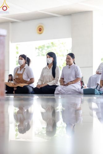 ภาพ No.162160:พิธีถวายภัตตาหารเมนูสวรรค์ เนื่องในวันออกพรรษา (ขึ้น 15 ค่ำ เดือน 11) วันพฤหัสบดีที่ 17 ตุลาคม พ.ศ. 2567 ณ หอฉันคุณยายอาจารย์ฯ วัดพระธรรมกาย