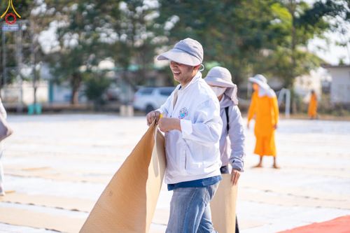 ภาพ No.112480:V.11 สามารถ การเตรียมงาน เก็บงาน การรับบุญของเจ้าหน้าที่หน่วยงานต่างๆ เพื่อโครงการธรรมยาตรา กตัญญูบูชา มหาปูชนียาจารย์ พระมงคลเทพมุนี (สด จนฺทสโร) พระผู้ปราบมาร อนุสรณ์สถาน 7 แห่ง ปีที่ 12 ระหว่างวันที่ 2 - 31 มกราคม พ.ศ.2567