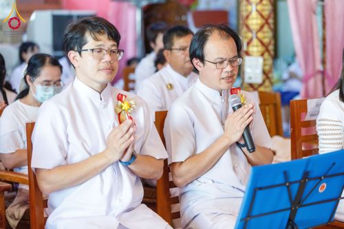 ภาพ No.197383:พิธีเจริญพระพุทธมนต์ ปฏิบัติธรรม มอบทุนการศึกษา ถวายสังฆทาน 108 วัด เพื่อถวายเป็นพุทธบูชา และขับเคลื่อนโครงการหมู่บ้านรักษาศีล 5 โดยคณะสงฆ์จังหวัดนนทบุรี คณะศิษยานุศิษย์วัดพระธรรมกาย โครงการธรรมยาตรา ปีที่ 13 ณ วัดตะเคียน อ.บางกรวย จ.นนทบุรี