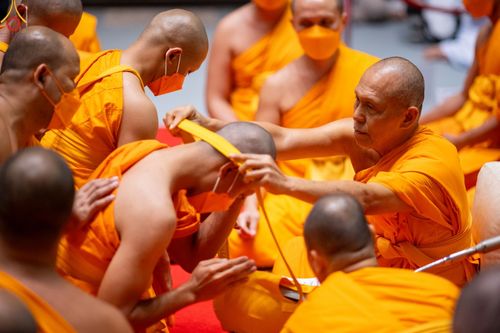 ภาพ No.84237:พิธีขอบรรพชา , พิธีขอสรณคมน์และศีล ,  พิธีรับบาตร , พิธีอุปสมบท ในโครงการบรรพชาอุปสมบทหมู่ธรรมทายาทรุ่นเข้าพรรษา และโครงการบรรพชาสามเณรโรงเรียนนานาชาติ รุ่นที่ 12 ณ โบสถ์พระไตรปิฎก วัดพระธรรมกาย วันที่ 22 กรกฎาคม พ.ศ. 2566